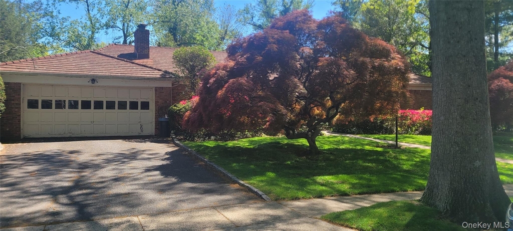 15 Somerset Drive S - Photo 2