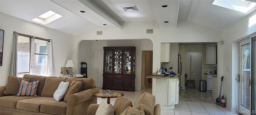 15 Somerset Drive S - Photo 12