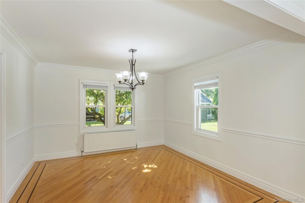 104 Sheridan Avenue - Photo 9