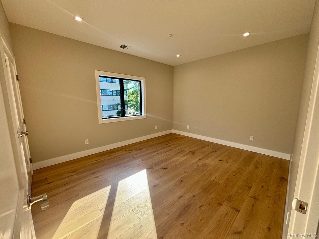 163 Harrison Avenue - Photo 11