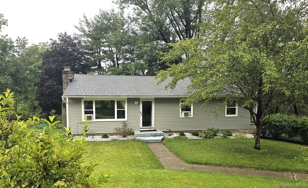 4 South Ct - Photo 0