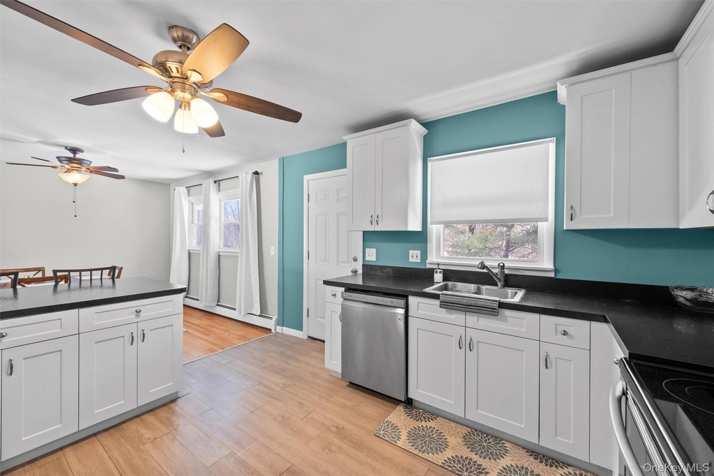 4 South Ct - Photo 11
