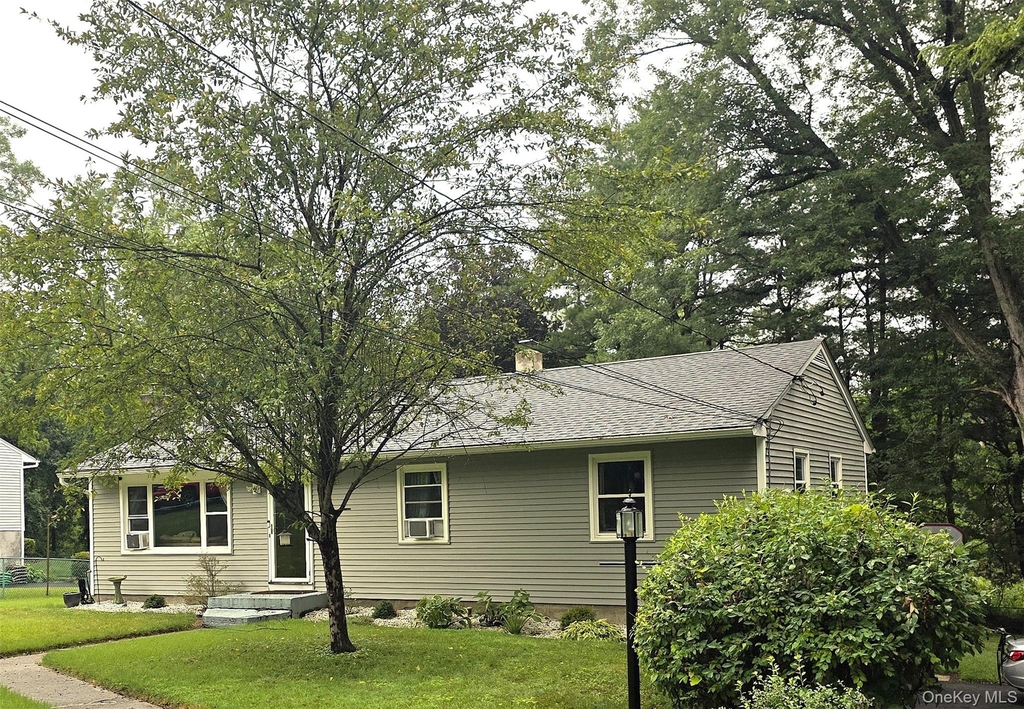 4 South Ct - Photo 2
