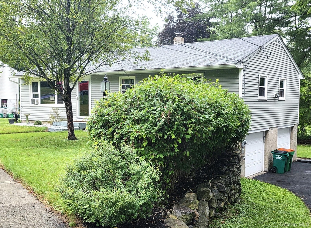 4 South Ct - Photo 1