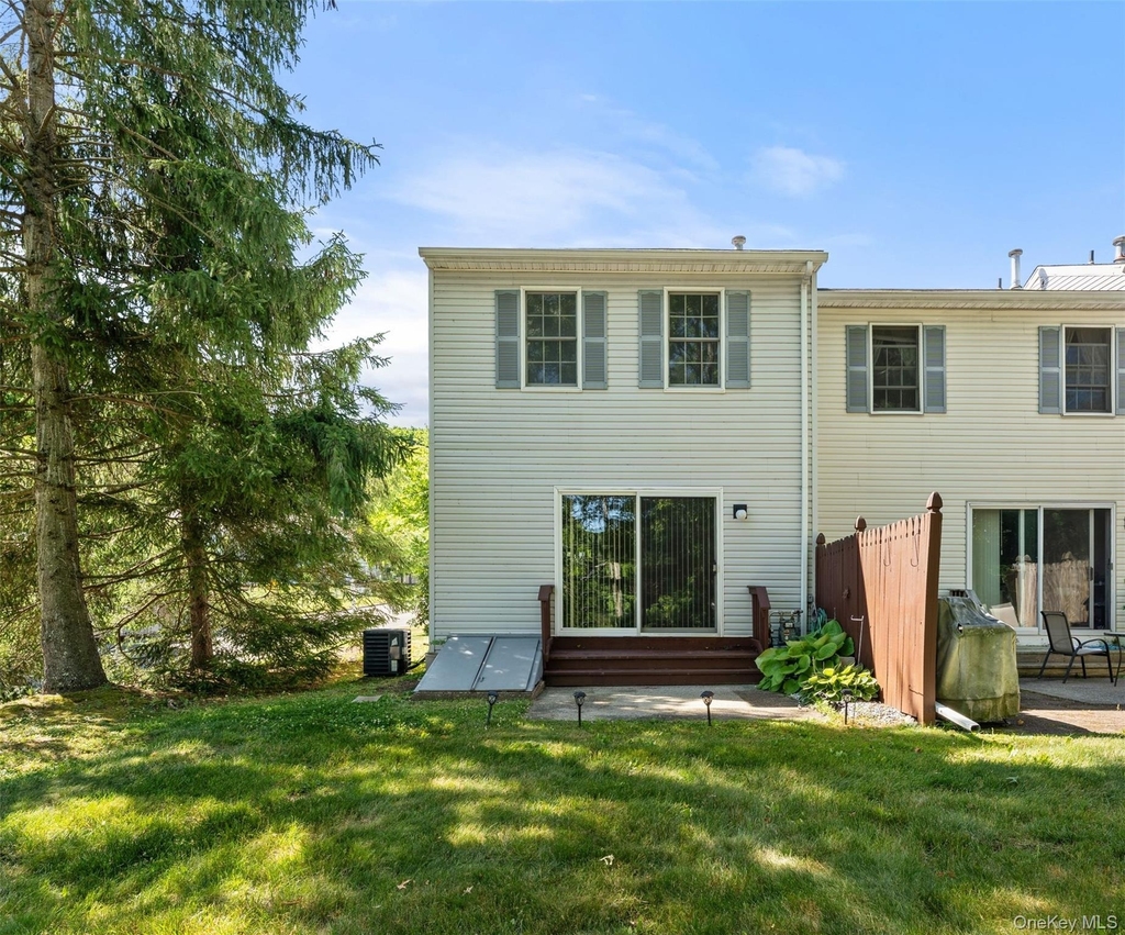 1 Clara Court - Photo 17