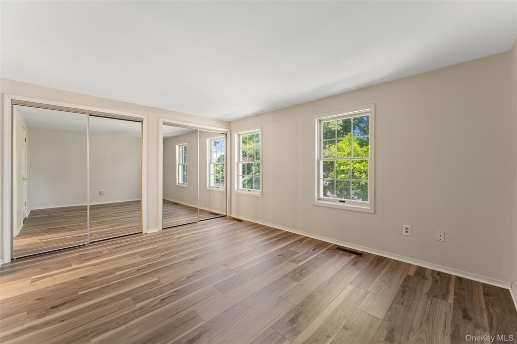 1 Clara Court - Photo 11