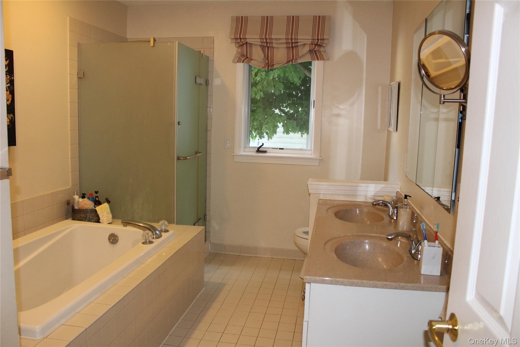 649 Heritage Hills - Photo 1