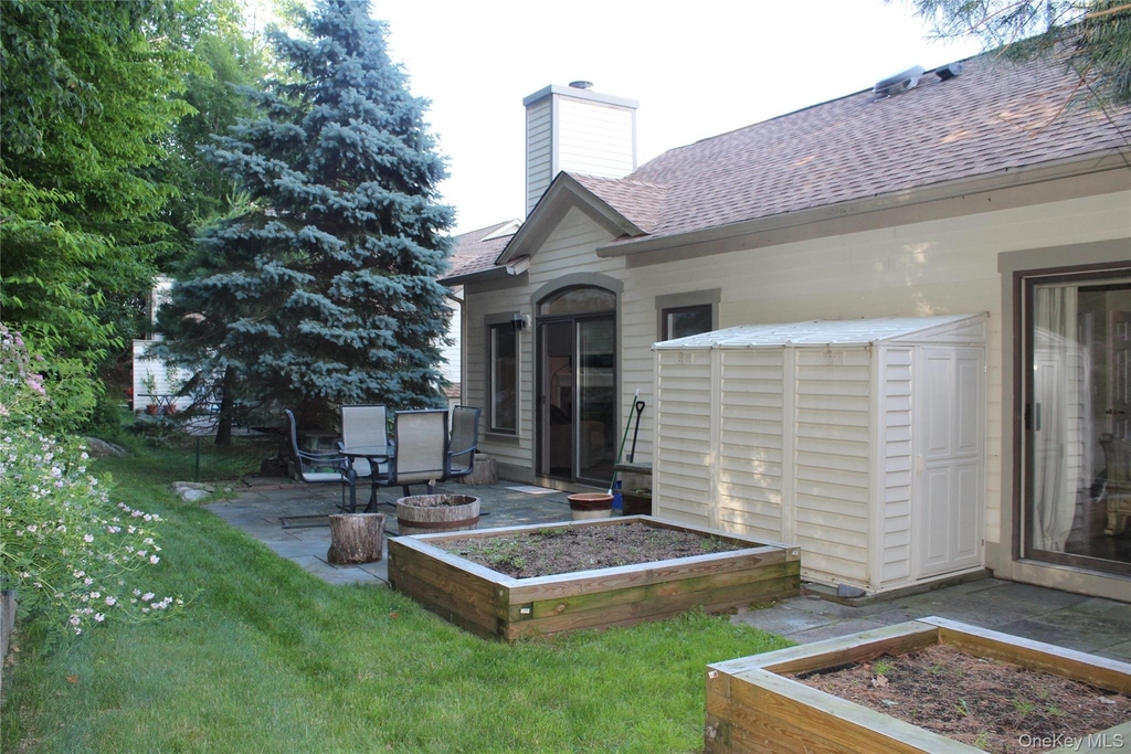 649 Heritage Hills - Photo 3