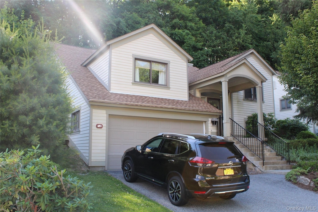 649 Heritage Hills - Photo 0