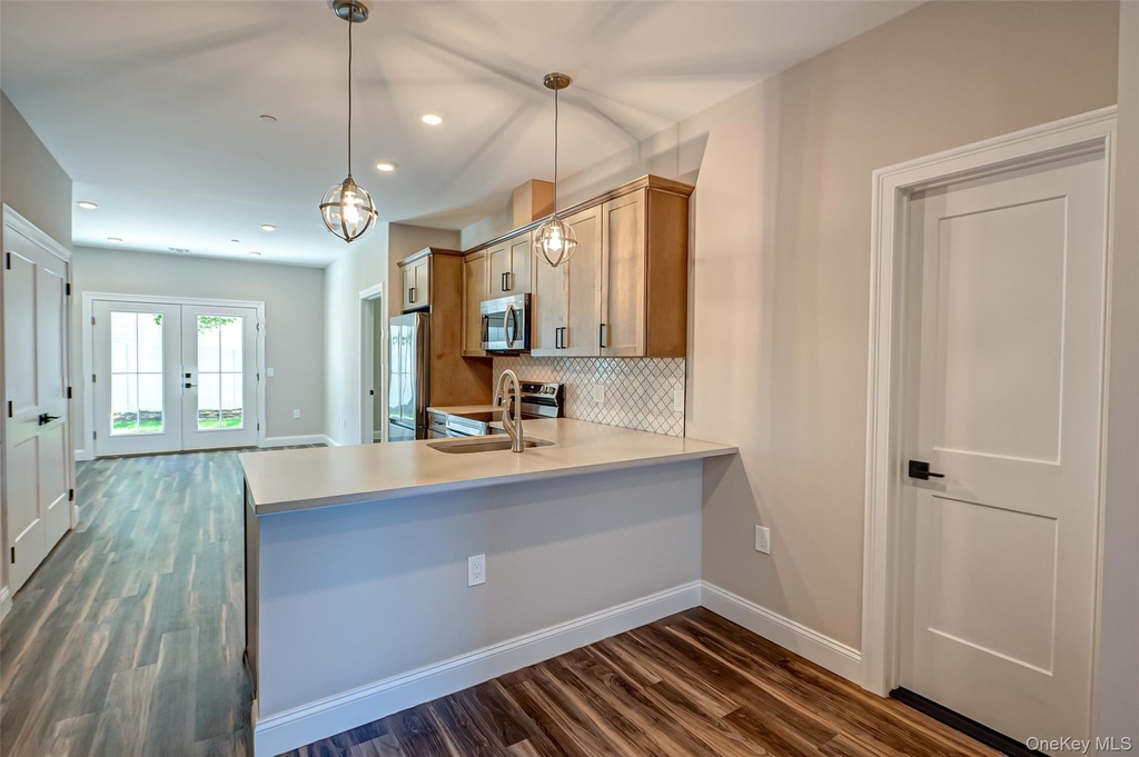1 Conklin Street - Photo 4