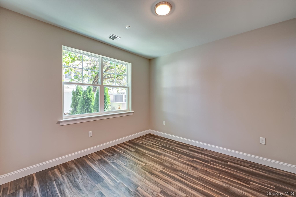 1 Conklin Street - Photo 11