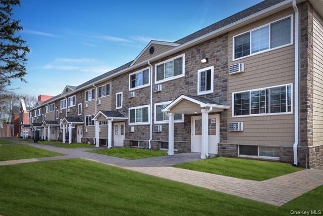 619 Tulip Avenue - Photo 0
