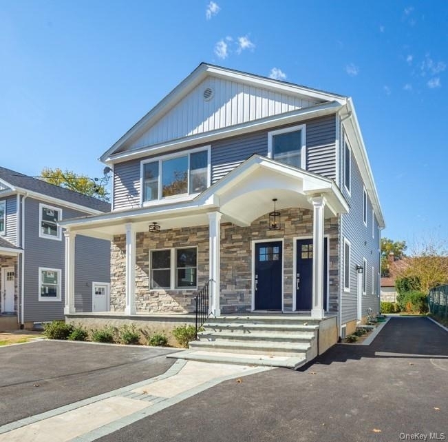 201 Nassau Boulevard - Photo 1