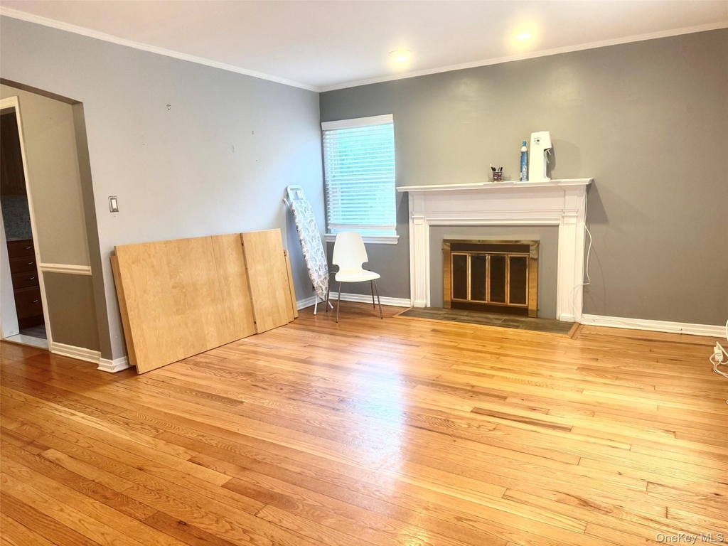 18 Linden Street - Photo 2