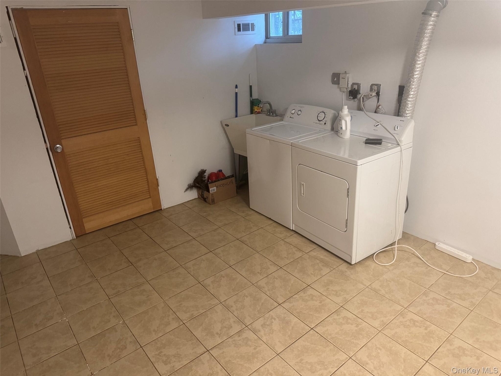 18 Linden Street - Photo 7