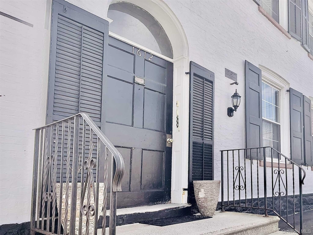 1612 Main Street - Photo 3