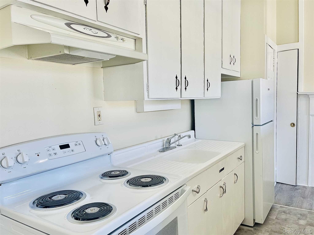 1612 Main Street - Photo 17