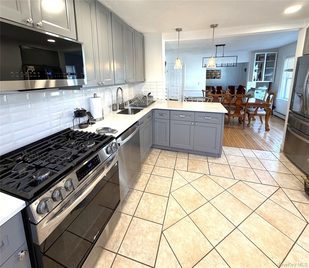 411 Elm Street - Photo 2