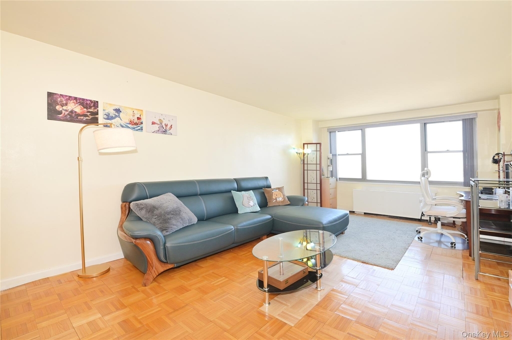 61-20 Grand Central Parkway - Photo 0