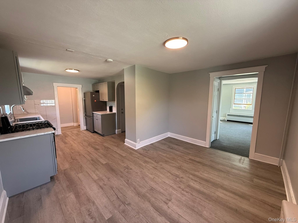 610 Tower Avenue - Photo 4