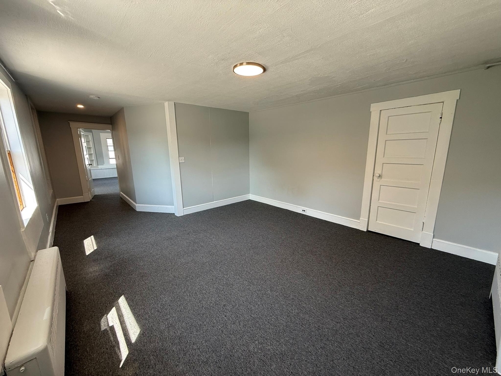610 Tower Avenue - Photo 10