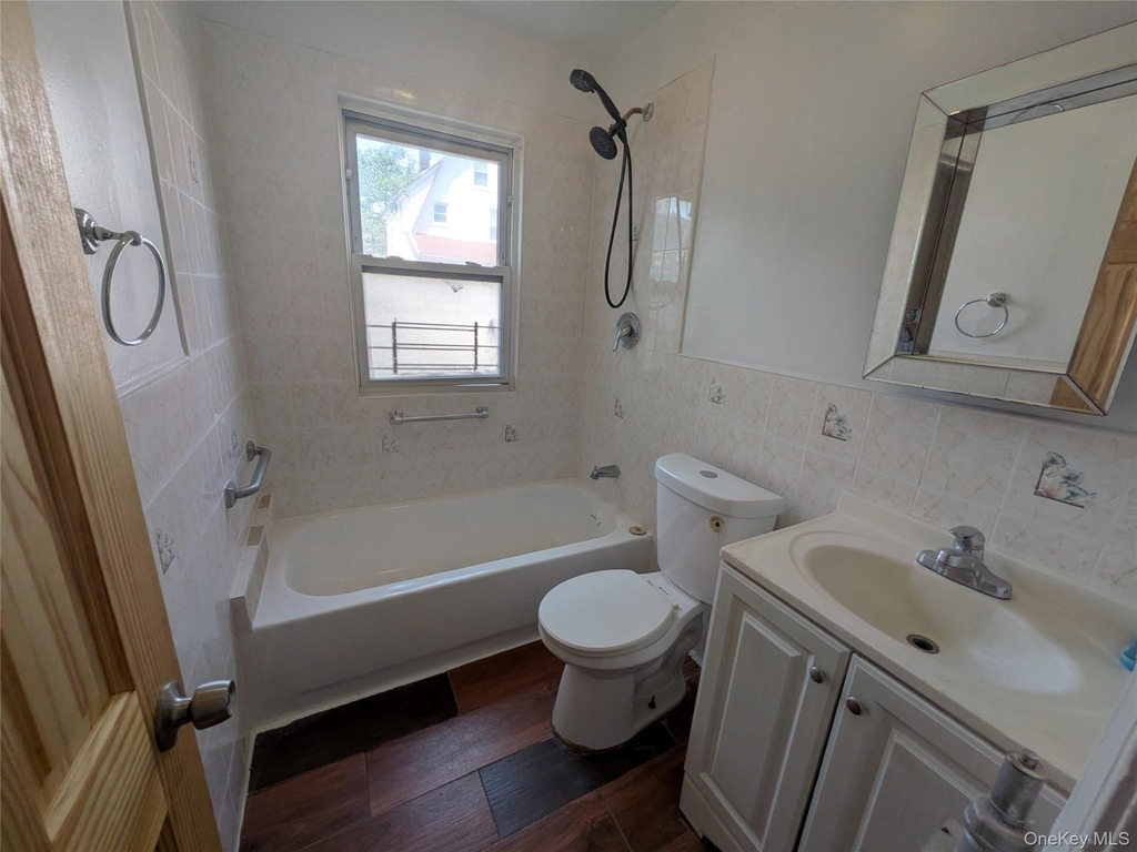 205-11 110th Avenue - Photo 12
