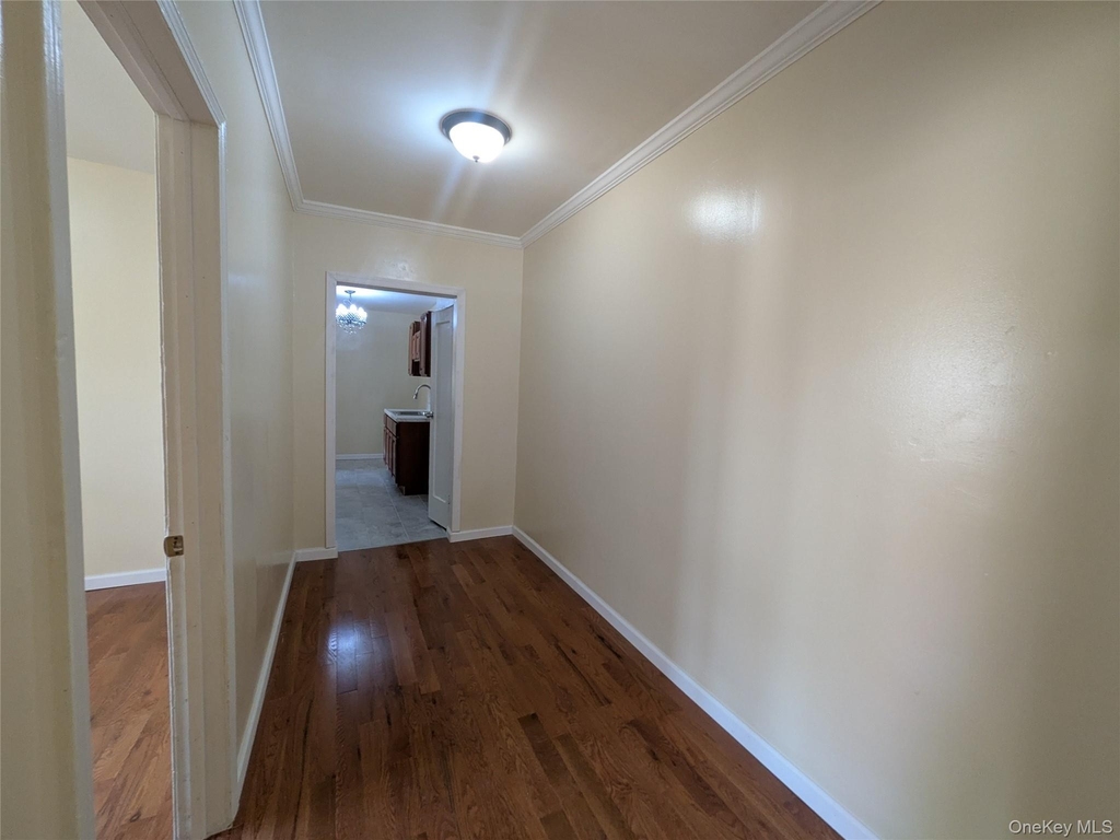 205-11 110th Avenue - Photo 4