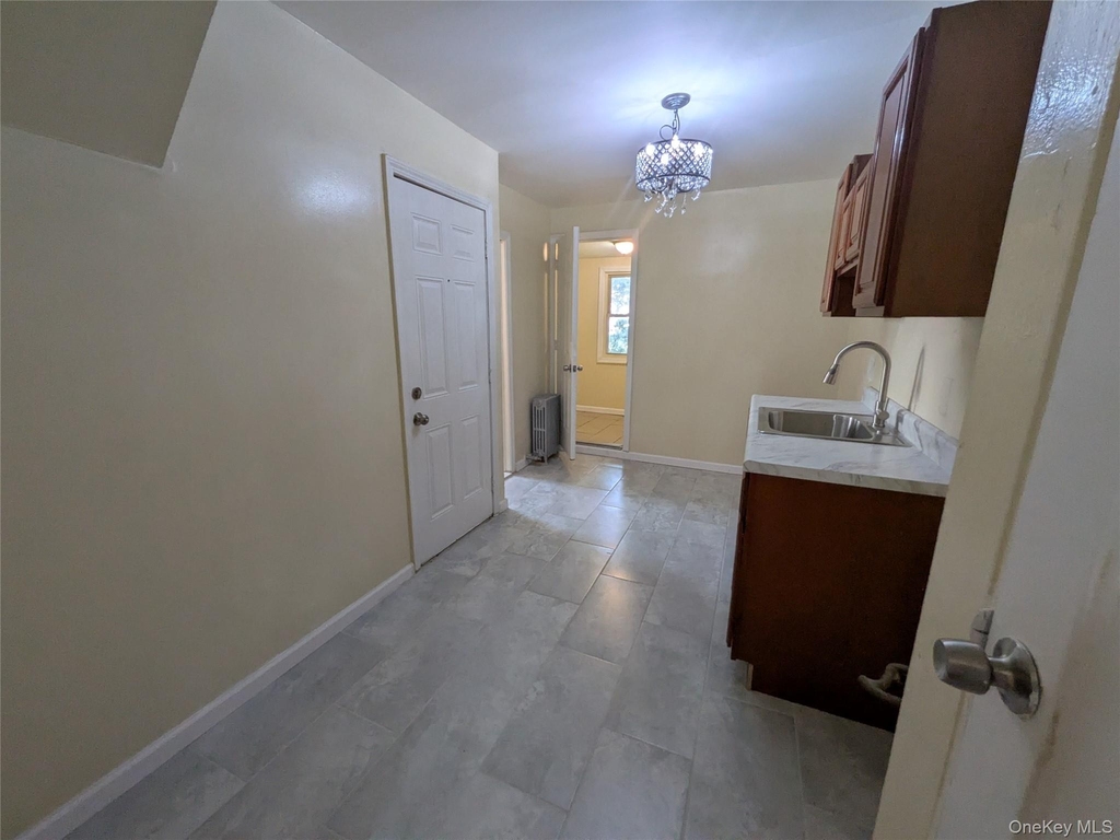 205-11 110th Avenue - Photo 11