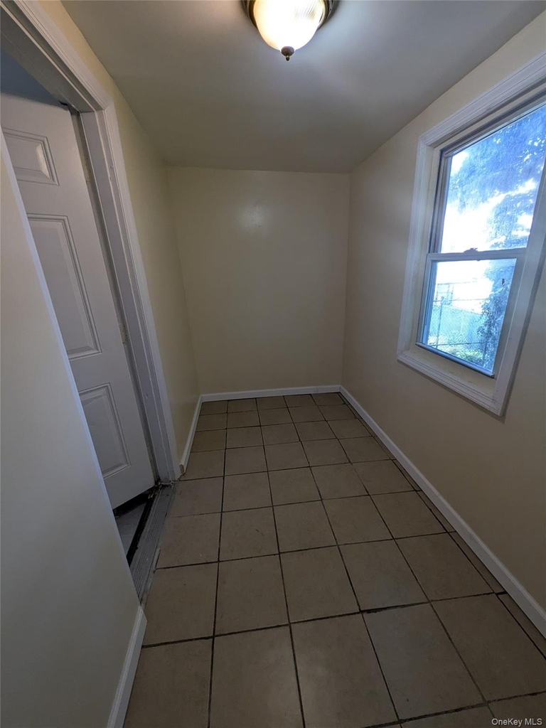 205-11 110th Avenue - Photo 14