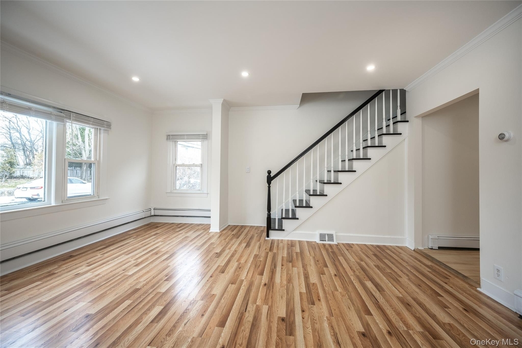 14 Deane Place - Photo 4