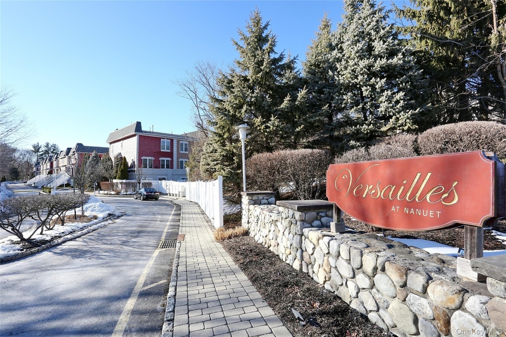 80 Alexander Court - Photo 1