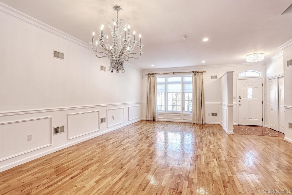 80 Alexander Court - Photo 4