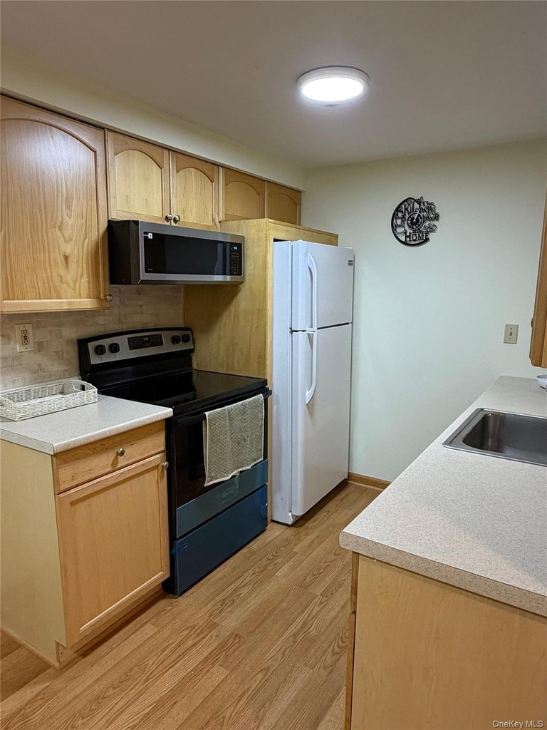 182 Crystal Brook Hollow Road - Photo 4