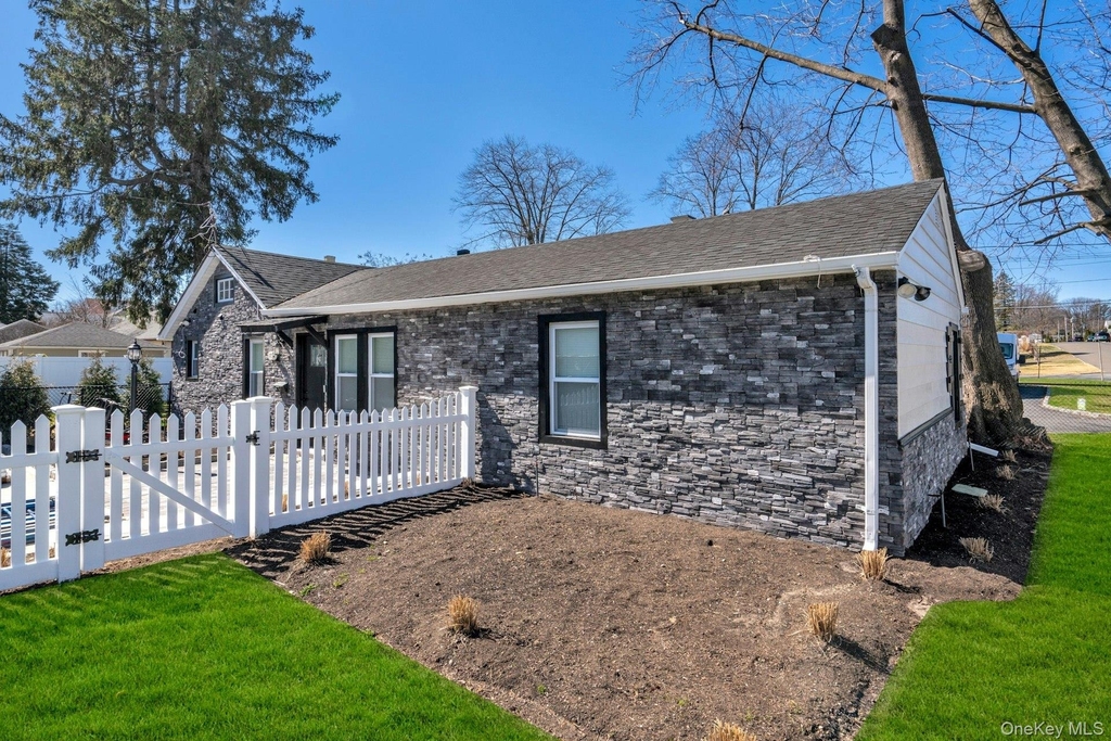 25 Miller Street - Photo 0