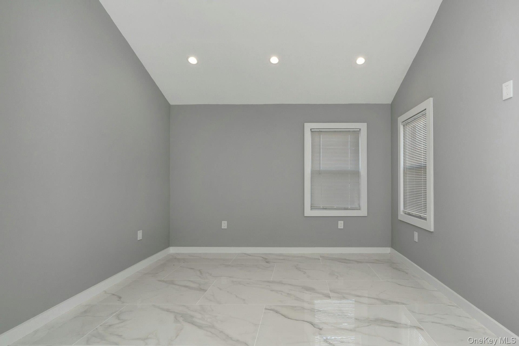 25 Miller Street - Photo 12
