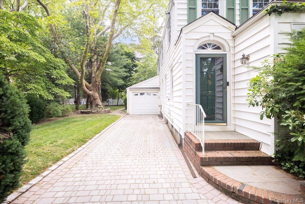 32 Chester Avenue - Photo 1