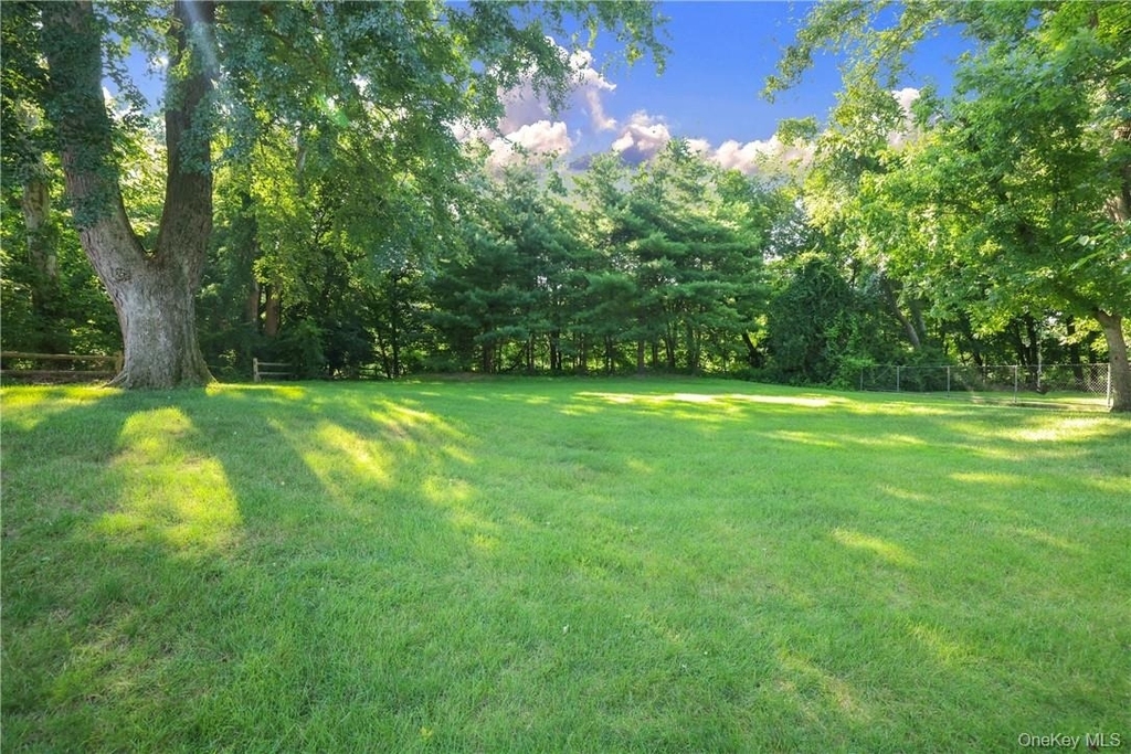 261 Fox Meadow Road - Photo 11