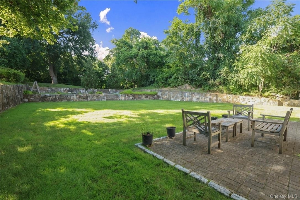 261 Fox Meadow Road - Photo 12