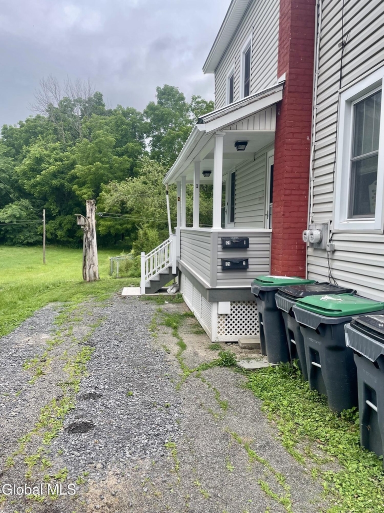 129 France Lane - Photo 2