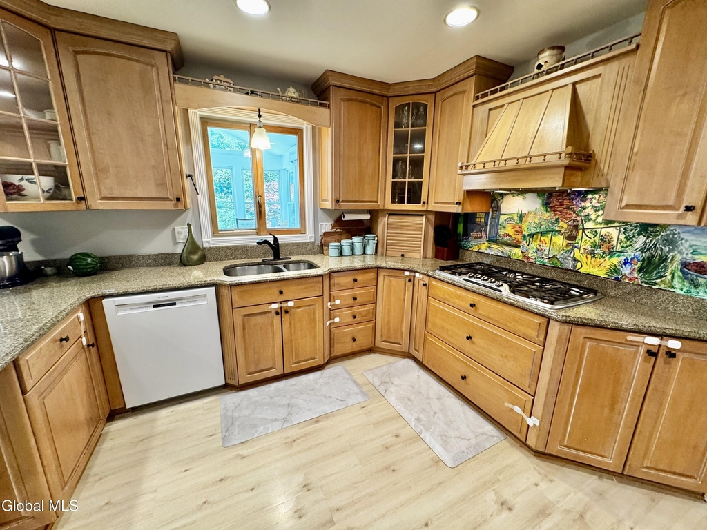 11 Hearthside Drive - Photo 13