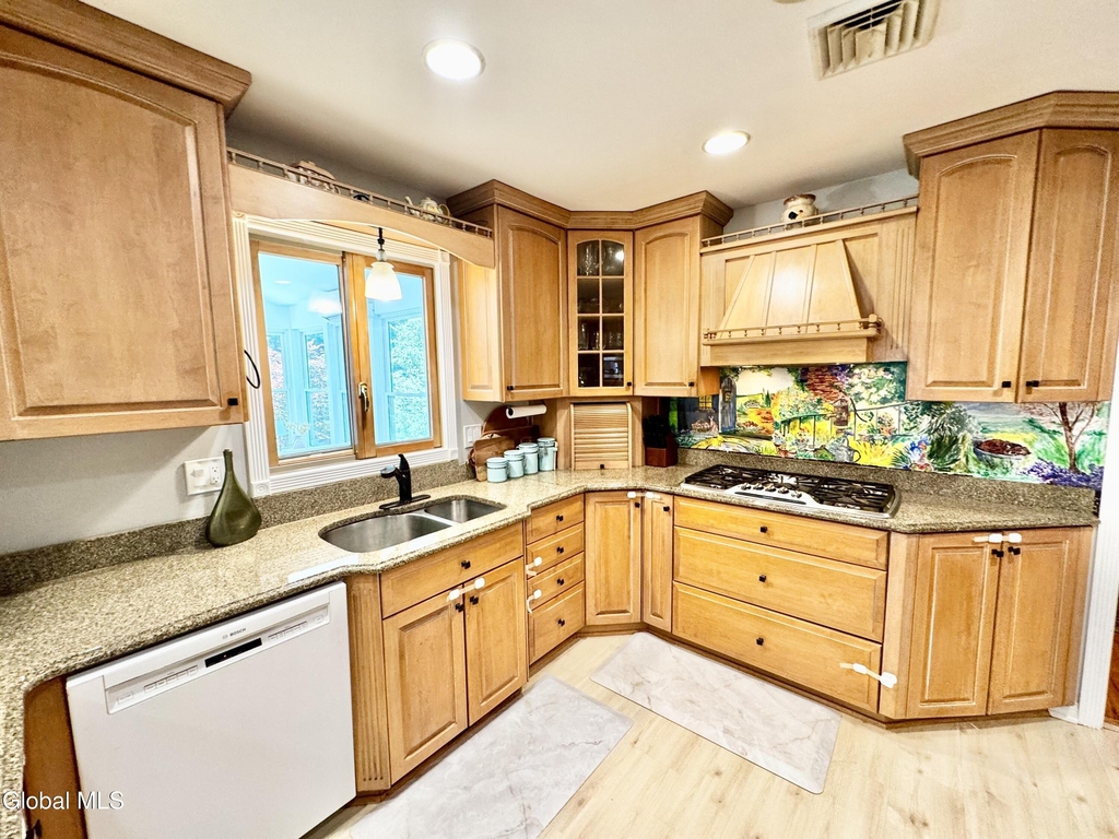11 Hearthside Drive - Photo 14