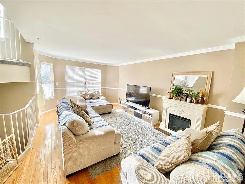 790 Harbortown Boulevard - Photo 0