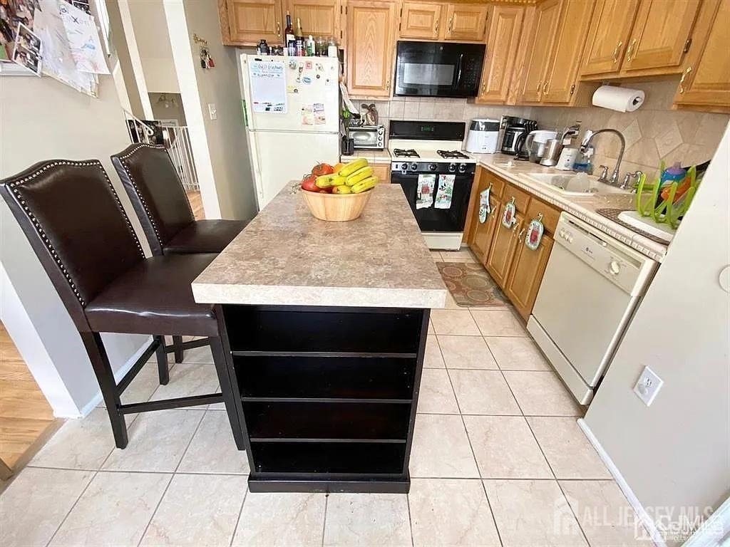 790 Harbortown Boulevard - Photo 4