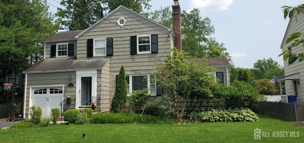 315 Clifton Street - Photo 0