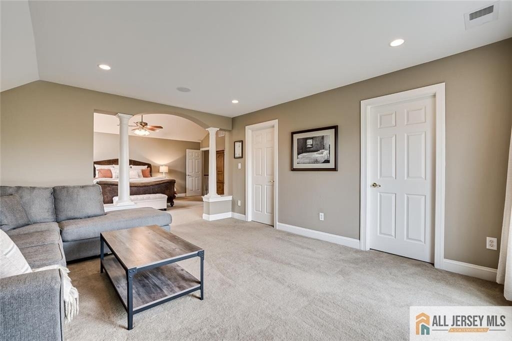5 Erin Court - Photo 13