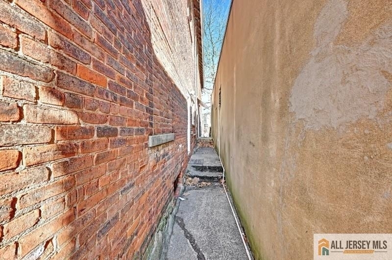 2 Columbus Place - Photo 7