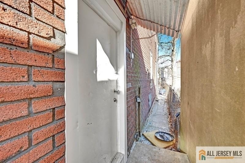 2 Columbus Place - Photo 10