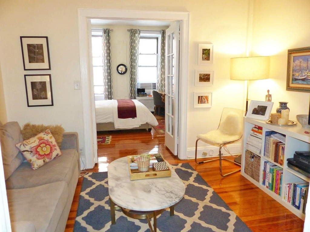 330 E 76th Street - Photo 0