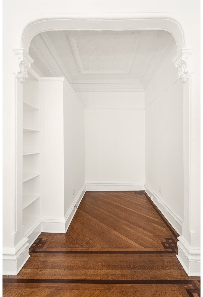 129 E 17th Street - Photo 1