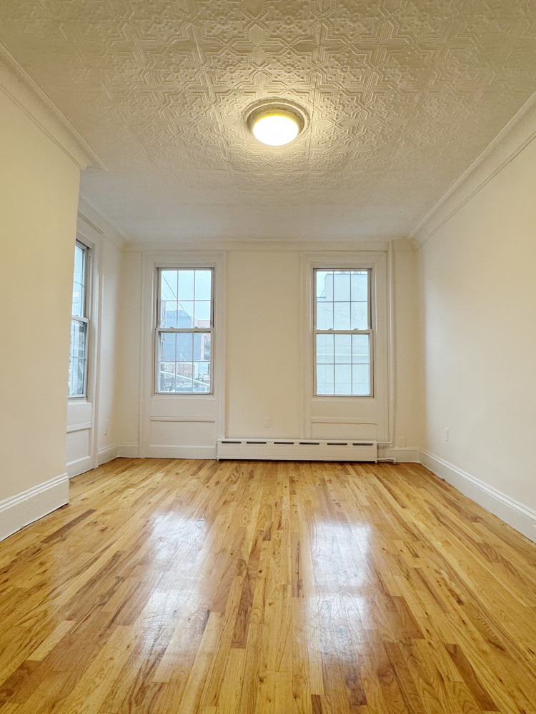 530 Driggs Avenue - Photo 8